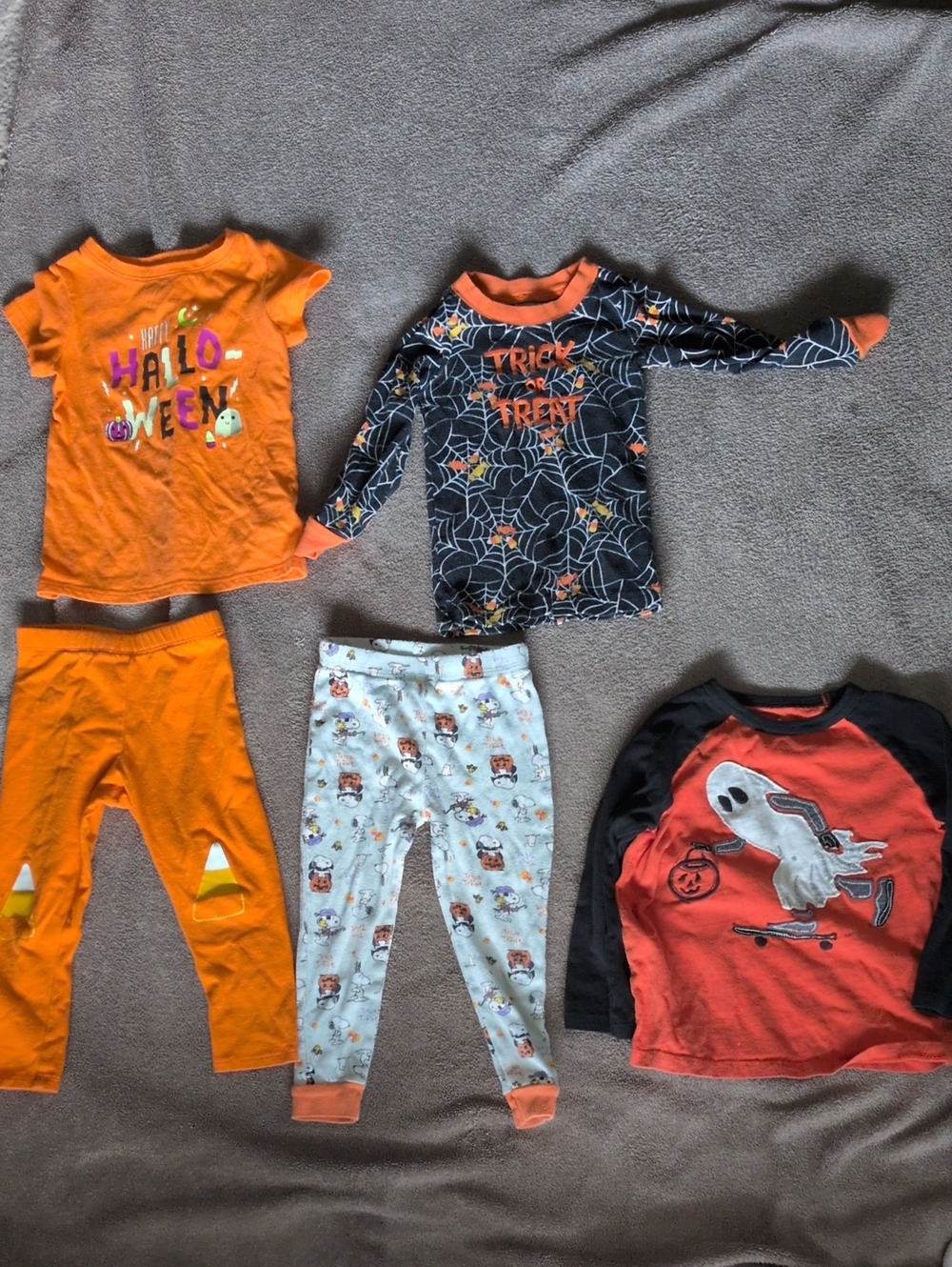 Lot of 5 2T Halloween clothes